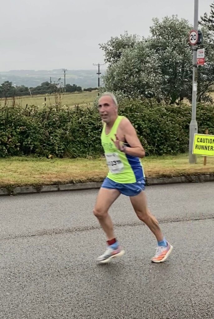 Carn Runners Running Club racing the Grand Prix Turkey Trot.
