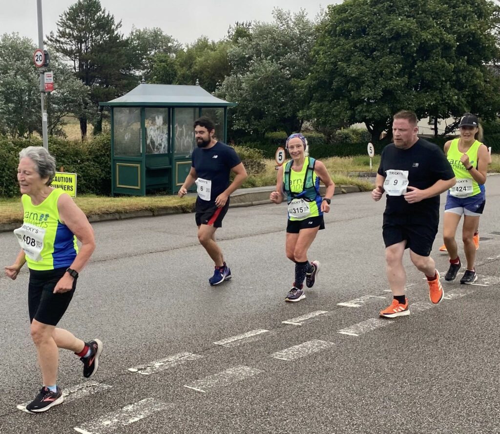 Carn Runners Running Club racing the Grand Prix Turkey Trot.