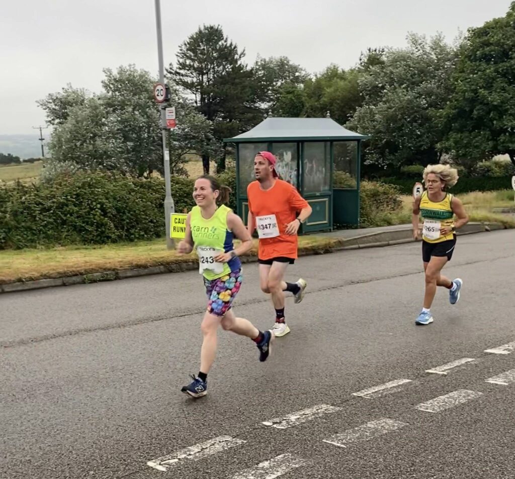 Carn Runners Running Club racing the Grand Prix Turkey Trot.