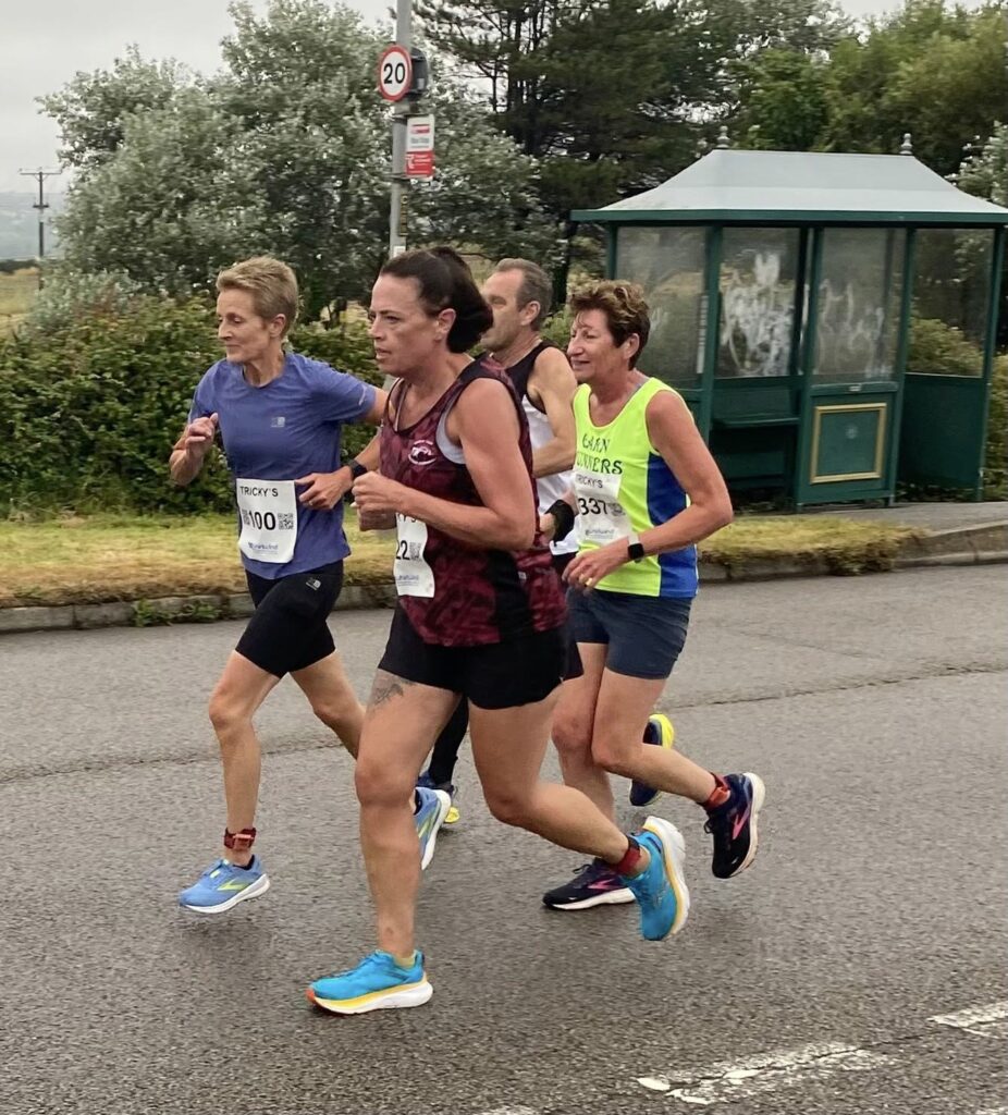 Carn Runners Running Club racing the Grand Prix Turkey Trot.