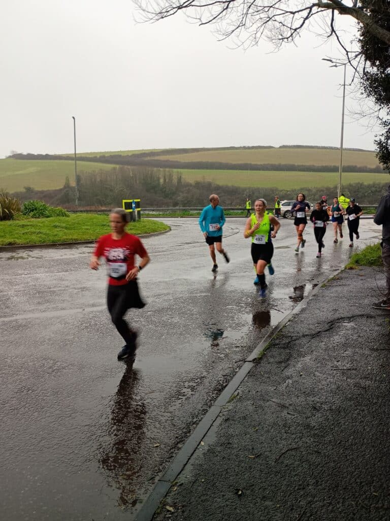 Carn Runners at the Newquay 10K start line