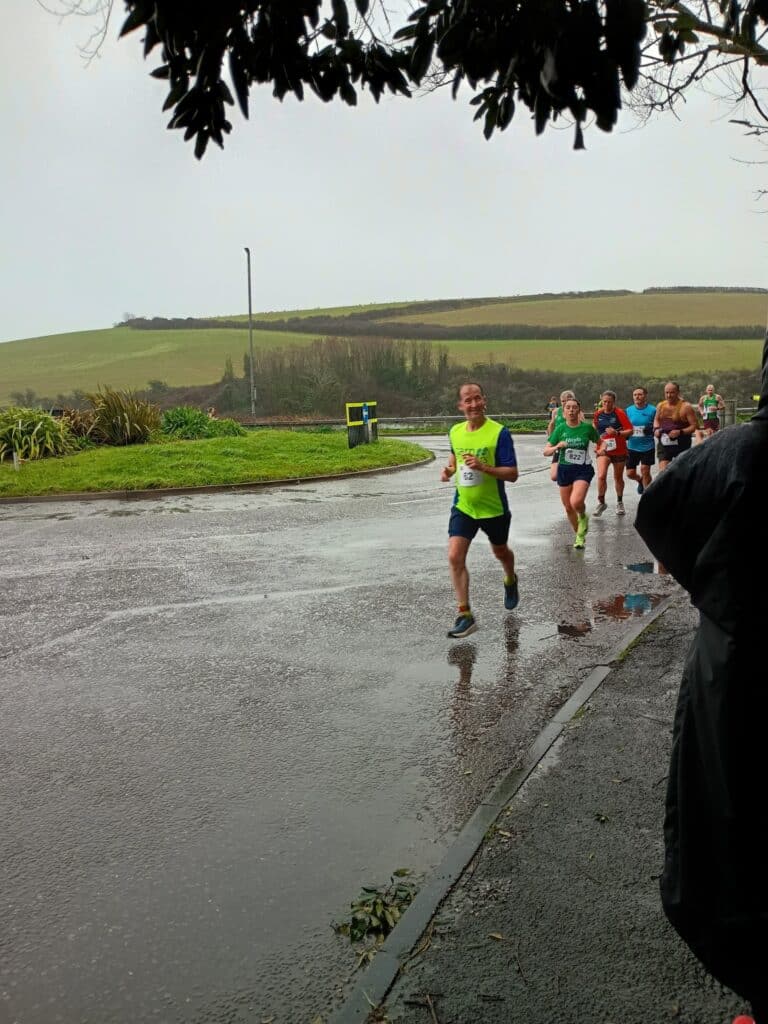 Carn Runners at the Newquay 10K start line