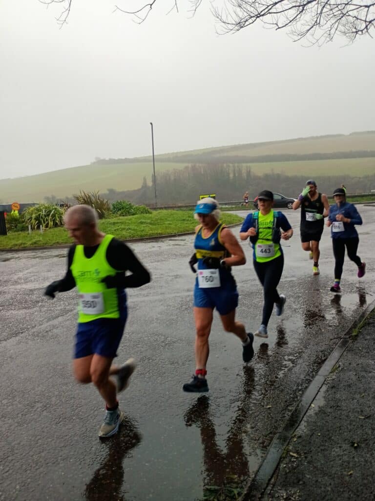 Carn Runners at the Newquay 10K start line