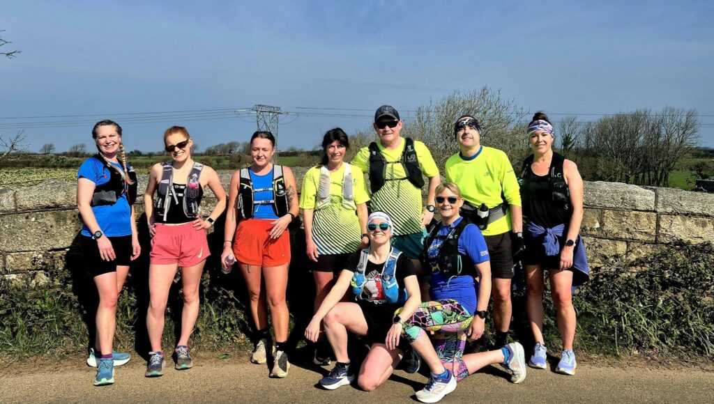 Carn Runners group long run in dry sunny conditions covering 8 to 20 miles