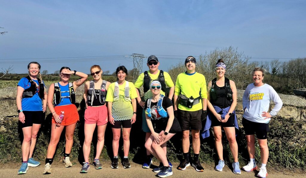 Carn Runners group long run in dry sunny conditions covering 8 to 20 miles