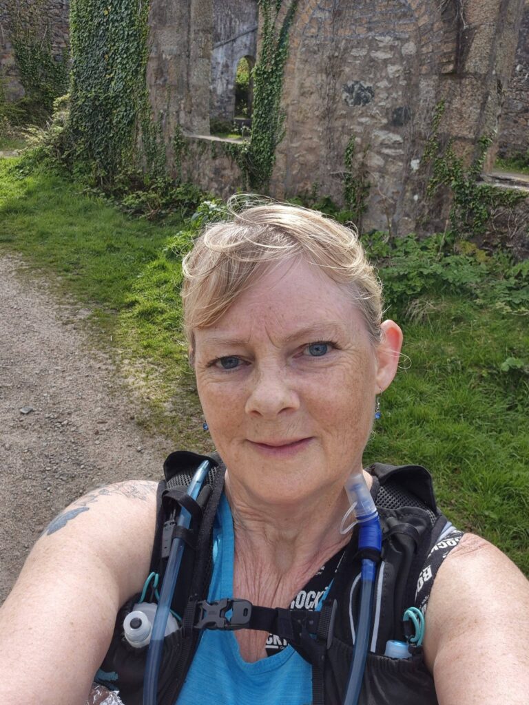 Carn Runners marathon runners completing London Marathon and virtual club marathon