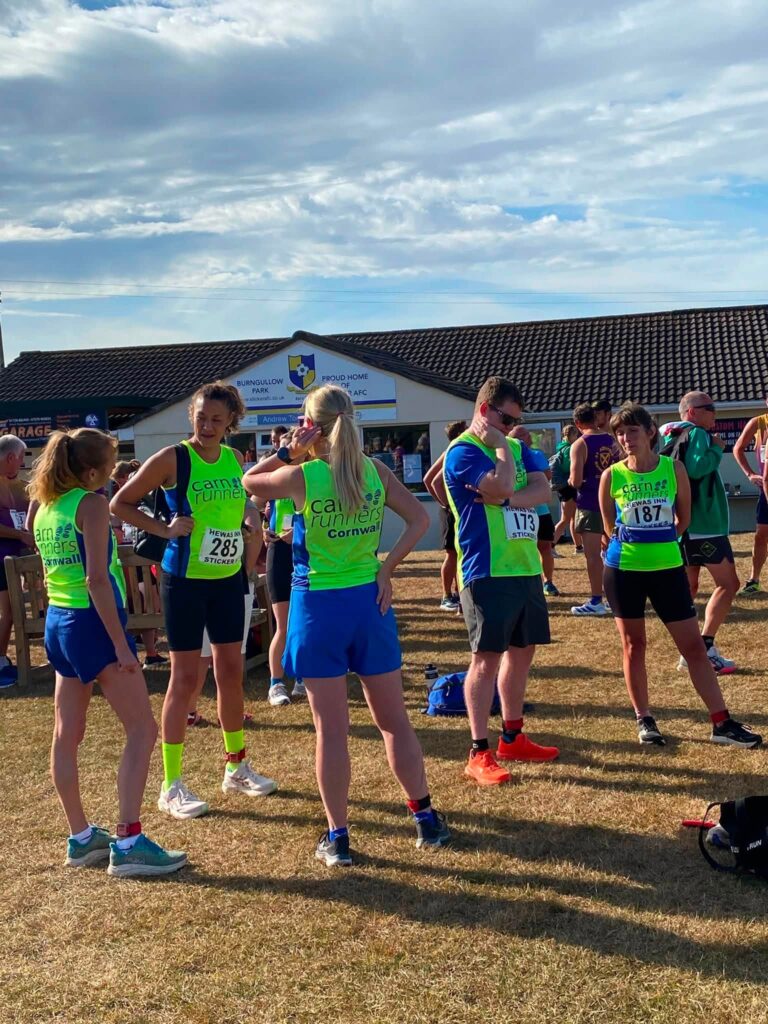 Carn Runners at the Sticker 5 with strong individual and team performances Category: Race News